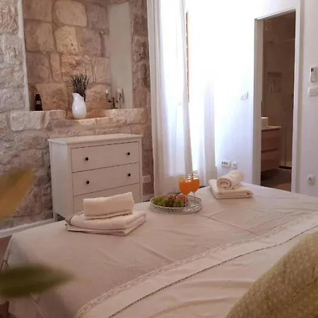 Casa Ruben, Private Stone House * Vis